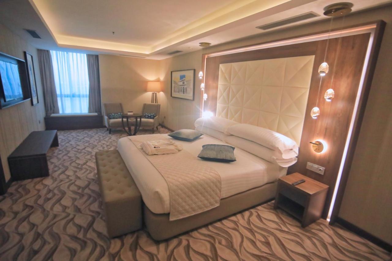 AZ Hotels Grand Oran Es Senia Buitenkant foto