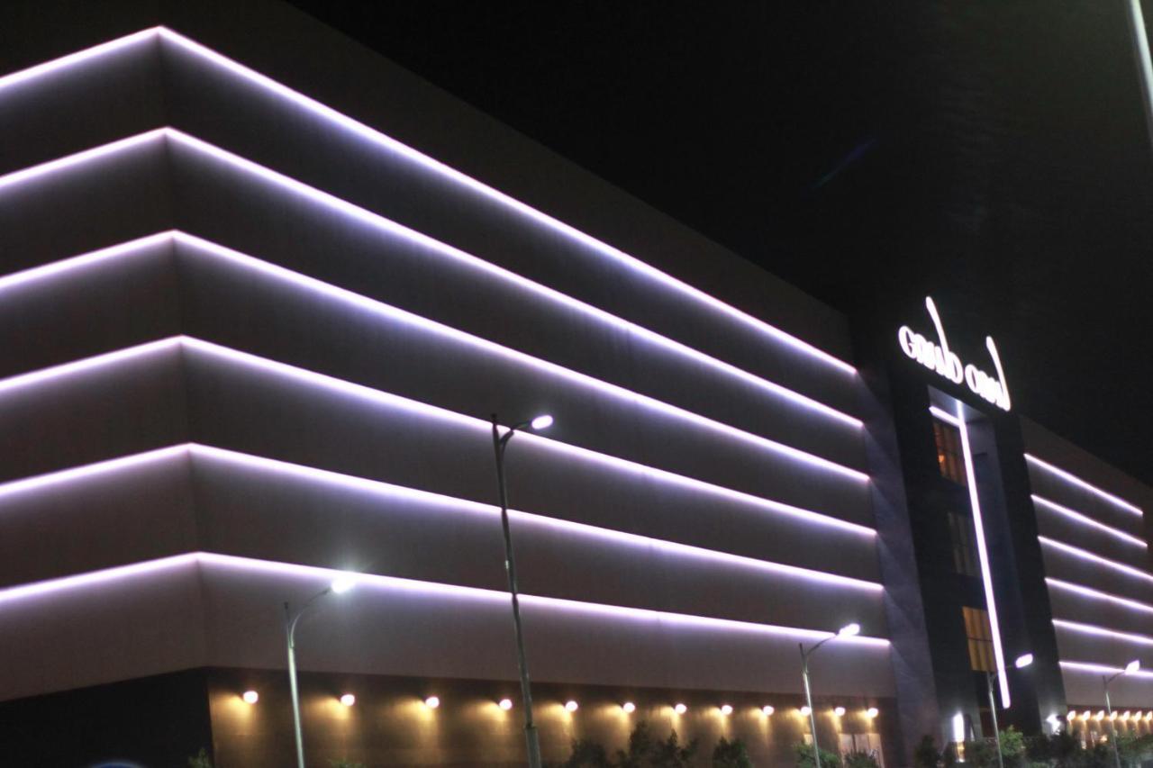 AZ Hotels Grand Oran Es Senia Buitenkant foto